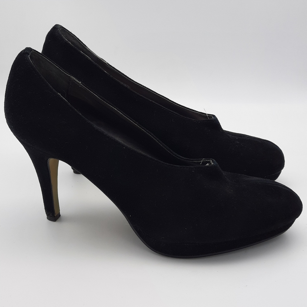 Adrienne Vittadini Pierre Platform Suede Heels 7.5